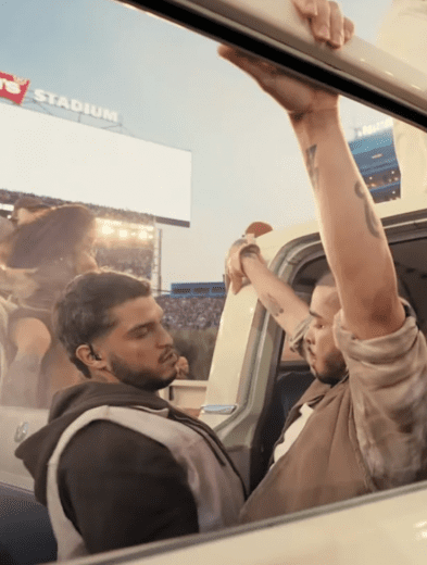 Bad Bunny y el gesto LGBTQ+ que encendió el Super Bowl LX: el segundo que se volvió eterno 25 Screenshot at Feb 12 16 50 11