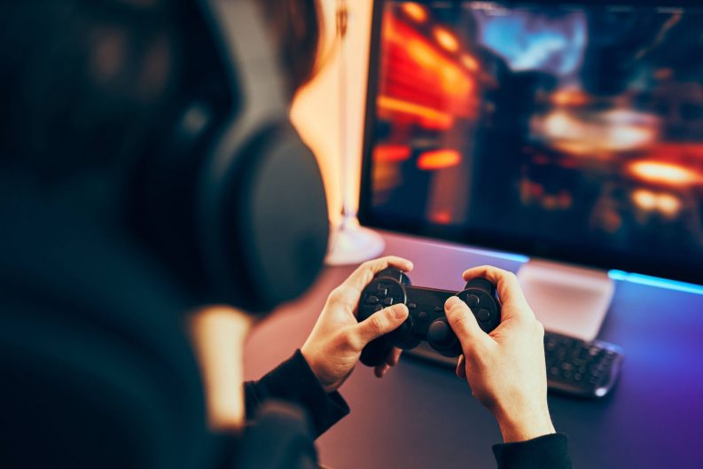 El dolor oculto detrás de la pantalla: Mayo Clinic revela las lesiones físicas y cognitivas que amenazan a los atletas de esports 31 16x9 esports Konidis GettyImages 1386177693 2048x1152 1