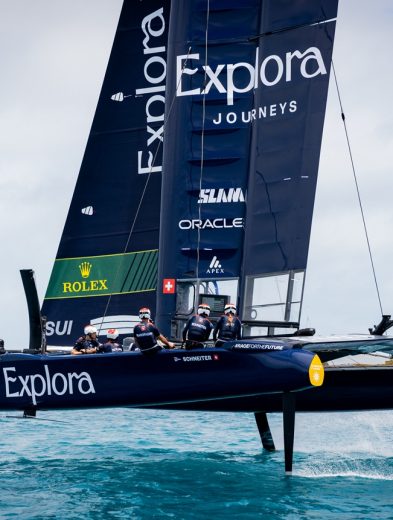 Elegancia a 100 km/h: Explora Journeys debuta su nueva identidad visual en el GP de Bermuda 26 Explora Swiss SailGP Bermuda