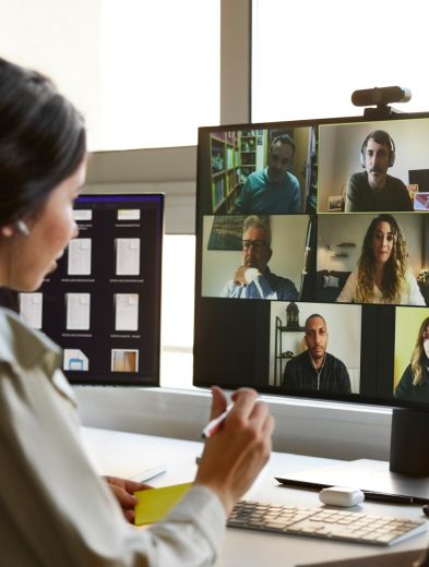 Aprender para no caducar: BSI y Coursera se alían para rescatar a la fuerza laboral de la obsolescencia 33 aunz mlt cross brand nss nst mpd mp 021369568023 img