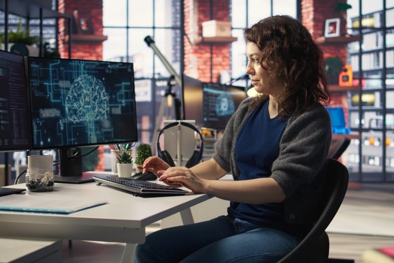 El dilema de las aulas automatizadas: ¿Cómo formar profesionales con pensamiento crítico en la era de la inteligencia artificial? 40 IA