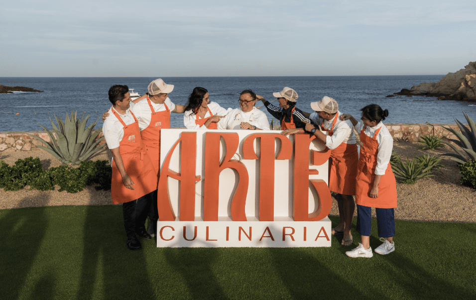 El despertar de los sentidos en la Bahía de Santa María: Estrellas Michelin y mixología de vanguardia inauguran el festival culinario de ultra lujo en Los Cabos 30 Screenshot at Jun 03 19 33 14