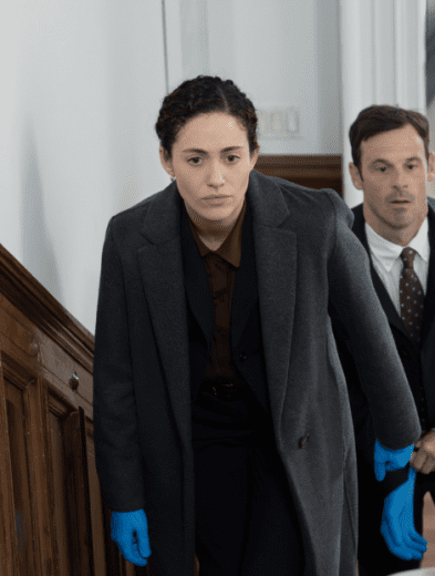La cacería ha comenzado: Disney+ revela el primer vistazo de "Furia" con Emmy Rossum 34 Screenshot at Jun 29 17 25 44