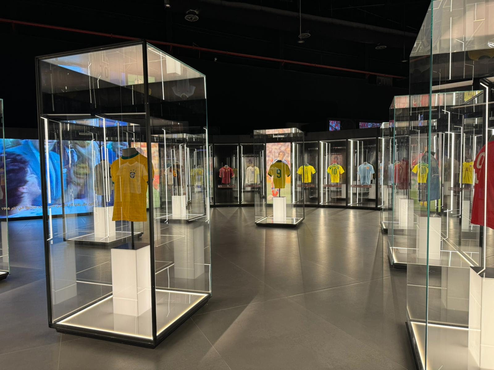 LEGENDS: La experiencia definitiva de fútbol llega a México con reliquias de Messi y Hugo Sánchez 31 unnamed 1 3