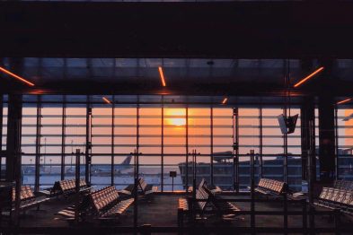 ¿Ya tienes tu siguiente escapada? Skyscanner estrena IA y nuevas funciones para que viajes como un pro este verano 33 airport disruptions flight cancellation 1 copia