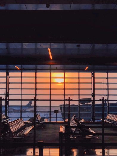 ¿Ya tienes tu siguiente escapada? Skyscanner estrena IA y nuevas funciones para que viajes como un pro este verano 35 airport disruptions flight cancellation 1 copia