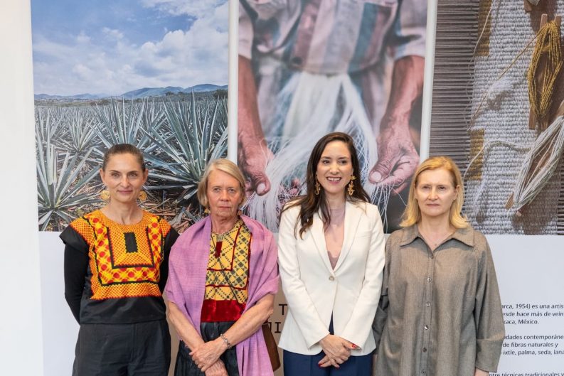 El arte de tejer el aire: El Museo Textil inaugura su primera gran exposición temporal 31 image 3 4