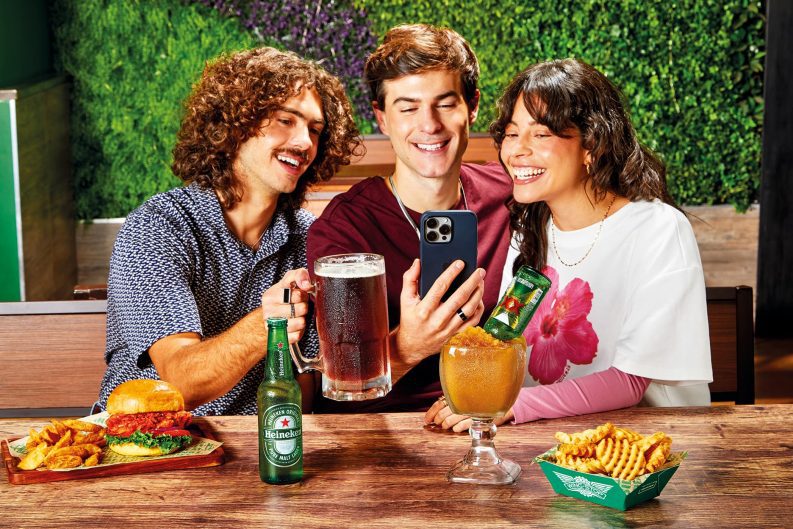 ¡La alineación perfecta! Wingstop se convierte en el estadio definitivo para disfrutar la temporada futbolera 40 wingstop thunder mx