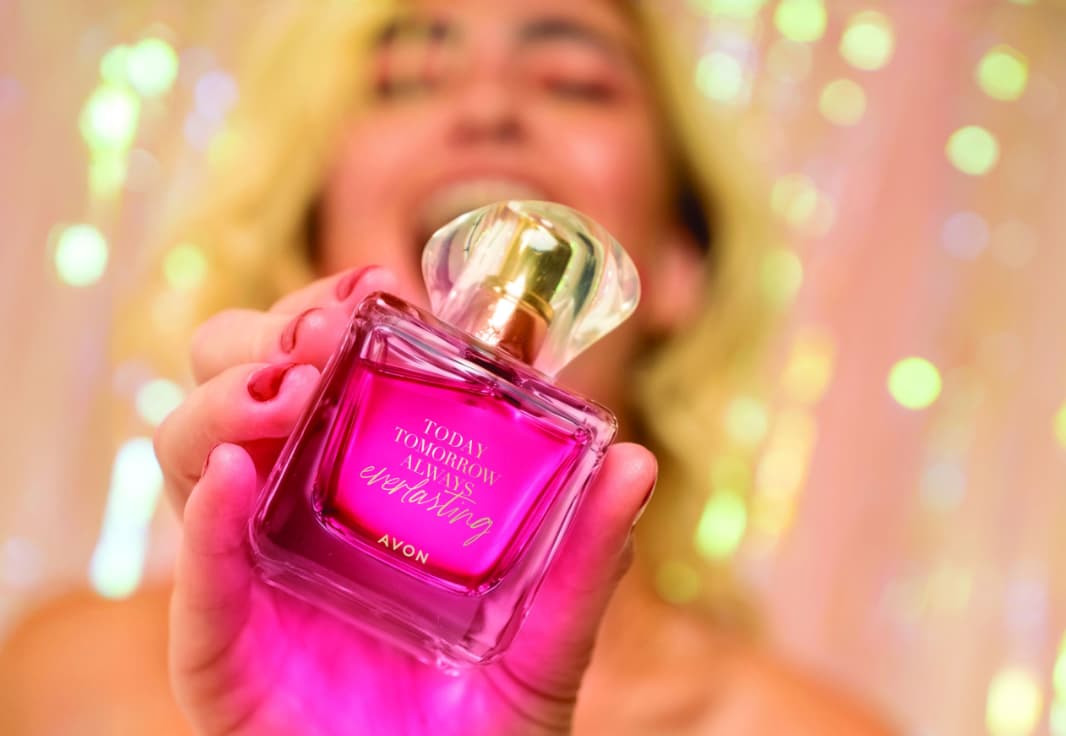 Avon impulsa el layering de perfumes como la gran tendencia de otoño para crear un aroma único e irrepetible 24 avon thunder nomada 1