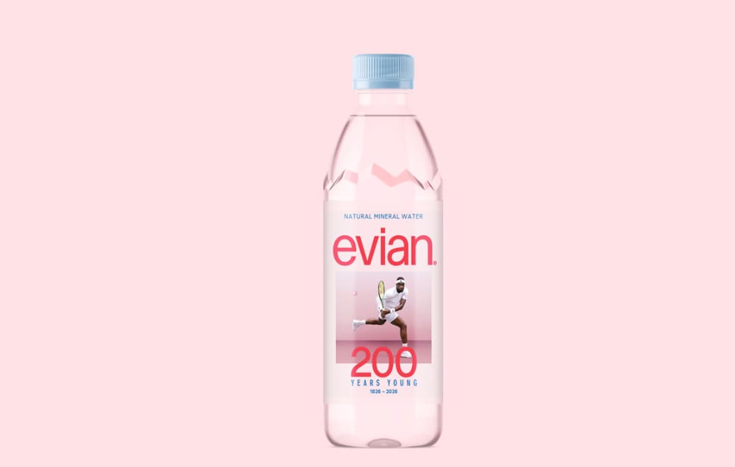 evian celebra 200 años de historia rumbo al US Open junto a Carlos Alcaraz y Frances Tiafoe 25 evian 200 thunder nomada