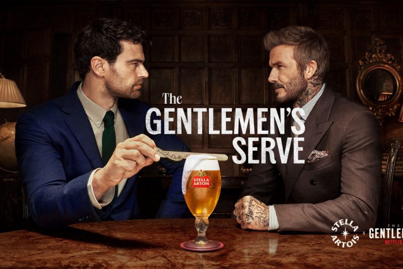 Stella Artois y Netflix irrumpen en el universo de The Gentlemen de la mano de Theo James y David Beckham 31 The Gentlemens Serve