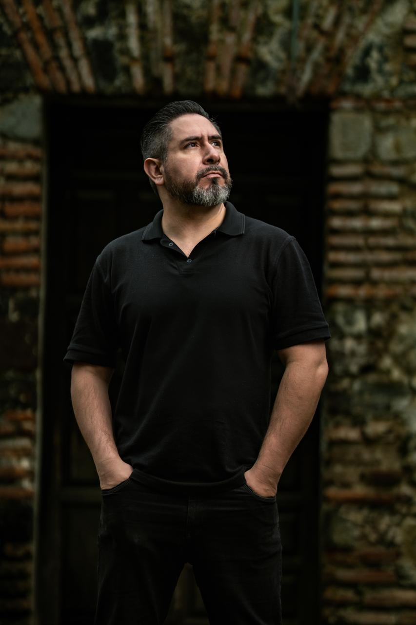 Marcos Muñoz Flores lleva el terror mexicano y la inteligencia artificial a la gran pantalla de Venecia con La Bruja de las Ánimas 27 WhatsApp Image 2026 09 03 at 12.14.24 1