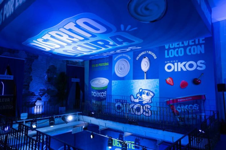 Oikos inaugura Distrito Locura: un universo inmersivo y sensorial para celebrar a los verdaderos fanáticos del yoghurt griego 40 oikos thunder nomada