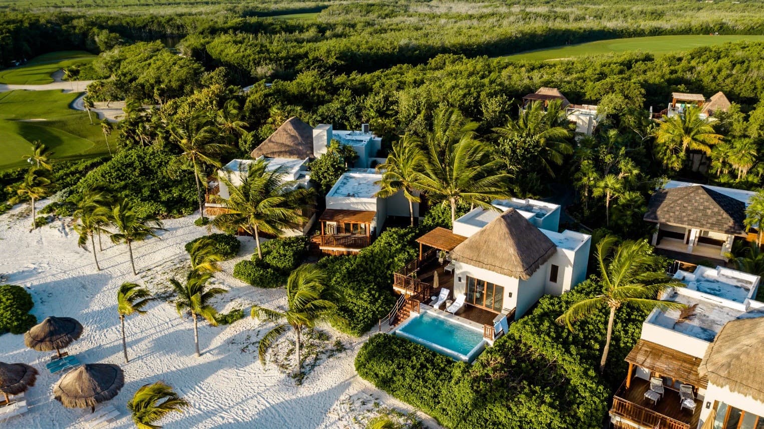 Fairmont Mayakoba lanza su innovadora “Promesa de Playa” para garantizar tranquilidad ante el sargazo 25 unnamed 1 1 2