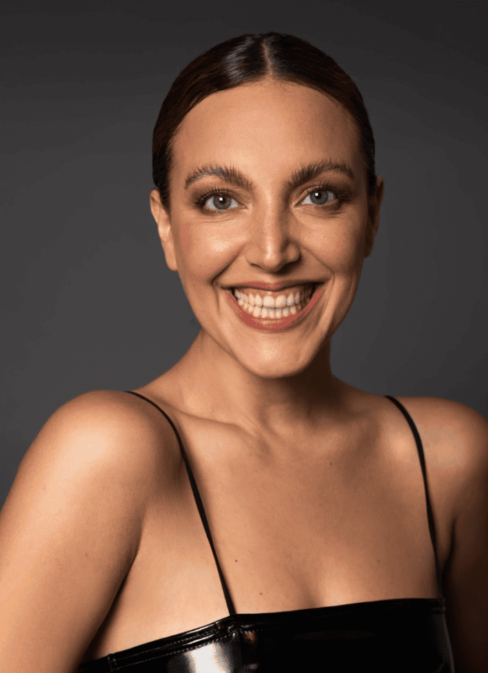Cecilia Carbonell se convierte en Yolanda Miranda: “Mi objetivo no era imitarla, era estar a la altura de esa energía” 31 image 10
