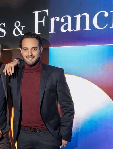 Una década de amor y complicidad: Luis Villalba y Francisco Lisci celebran diez años de matrimonio en el corazón de Polanco 33 image 36