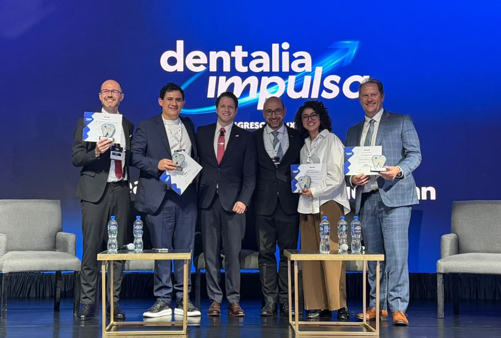Hacia la odontología del futuro: dentalia celebra con éxito su primer congreso médico para transformar la salud bucal en México 25 image 4 24