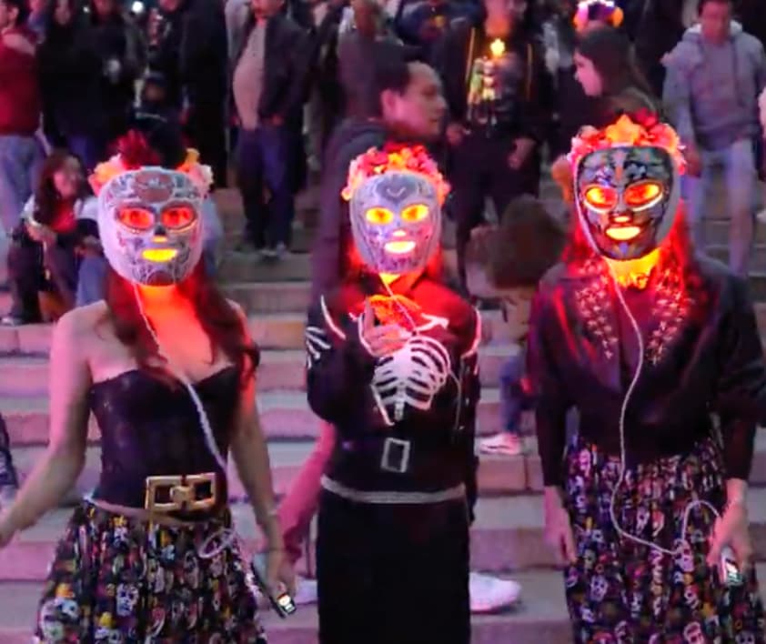 Arte, tecnología y tradición en Reforma: Shark CryoGlow™ se convierte en catrina durante el desfile de Día de Muertos en CDMX 25 image 58