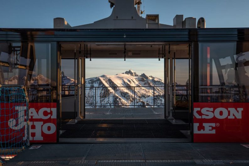 Más allá de la nieve: Por qué Jackson Hole Mountain Resort en Wyoming es el destino definitivo que combina alta montaña, lujo y el espíritu del Oeste 40 image 6 5